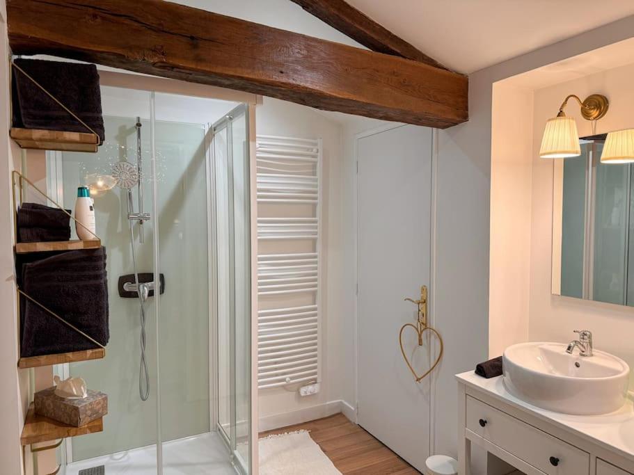 Maison + Parking Prive Au Coeur Angouleme 60M2 Dış mekan fotoğraf