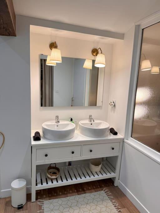 Maison + Parking Prive Au Coeur Angouleme 60M2 Dış mekan fotoğraf