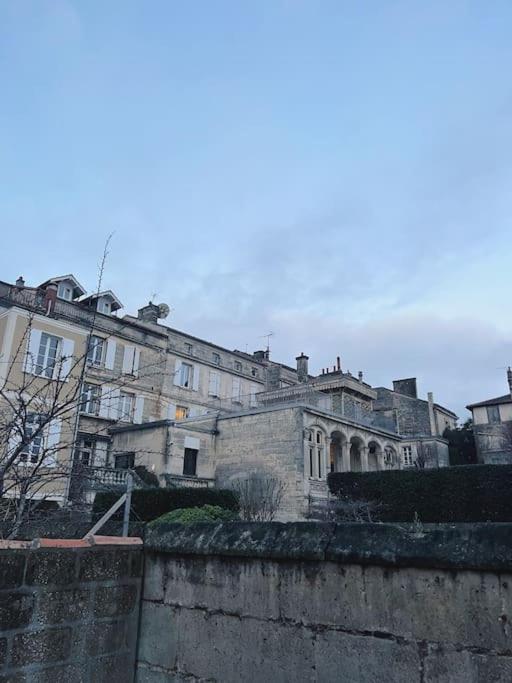 Maison + Parking Prive Au Coeur Angouleme 60M2 Dış mekan fotoğraf