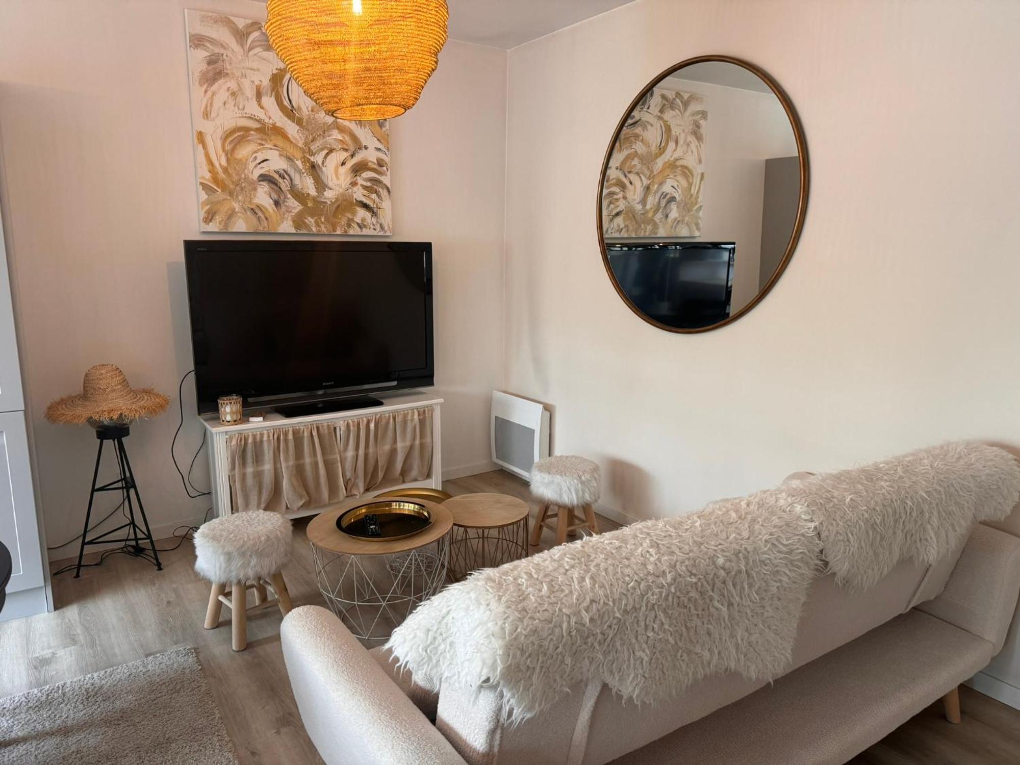 Maison + Parking Prive Au Coeur Angouleme 60M2 Dış mekan fotoğraf